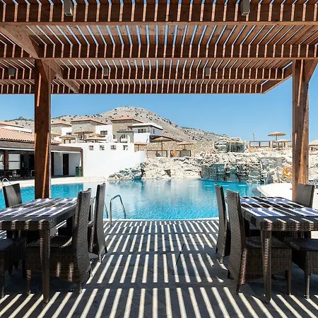 Costa Lindia Station touristique Lardos