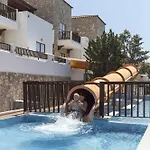 Costa Lindia 5*